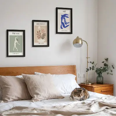 Bilderwand mit stilvollen Figuren- und Pflanzenpostern von Henri Matisse