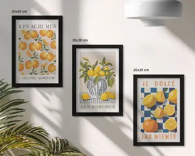 Bilderwand mit Retro-Zitrusfrüchten und gelben Akzenten