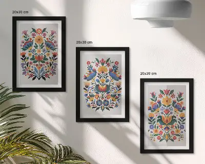 Fotowand mit Blumenmuster in kräftigen Farben auf weißem Hintergrund