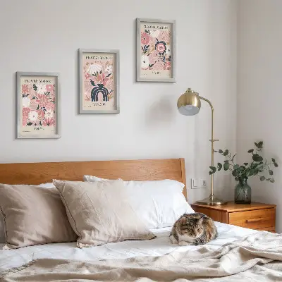 Bilderwand mit Blumenmotiven aus Tokio, London und Paris