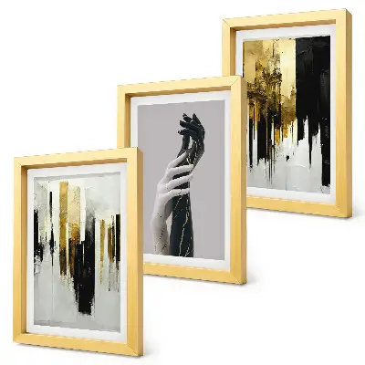 Bilderwand mit abstrakten Malmustern und zwei Händen