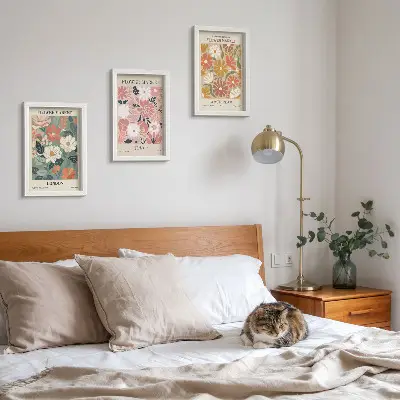Bilderwand mit Blumenmustern aus London, Tokio und Amsterdam