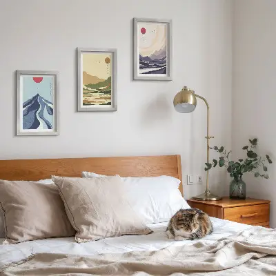 Fotowand mit Bergmotiv in Pastellfarben im Japandi-Stil