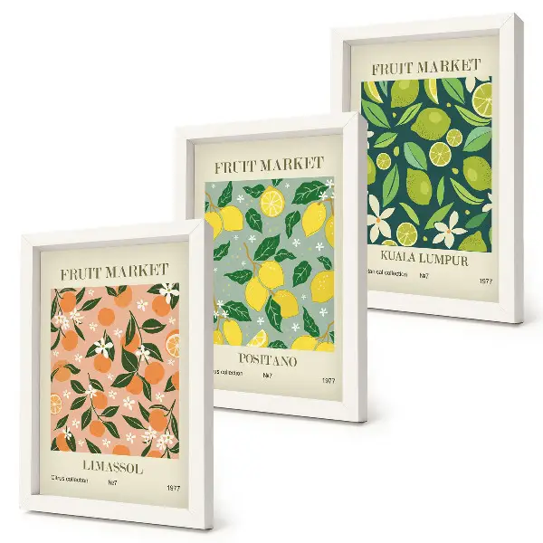 Bilderwand mit fruchtigen Zitrusmustern und Vintage-Blumen