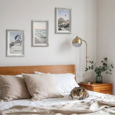 Bilderwand mit Pferden in Bewegung, Strand, Leuchtturm und Wasserwellen