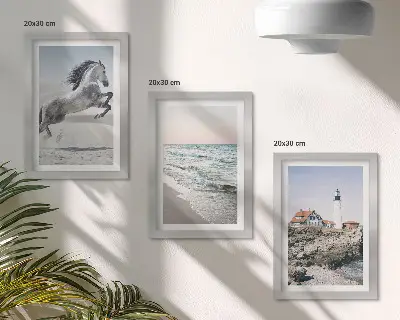 Bilderwand mit Pferden in Bewegung, Strand, Leuchtturm und Wasserwellen