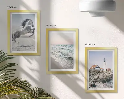 Bilderwand mit Pferden in Bewegung, Strand, Leuchtturm und Wasserwellen
