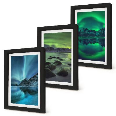 Bilderwand Winterlandschaft mit Nordlichtern und Bergen