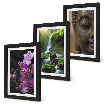Bilderset mit rahmen Blumen im Wasserfall mit grünen Felsen Buddha