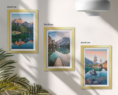 Bilderset mit rahmen Bergseen mit Spiegelungen im Wasser und Wald