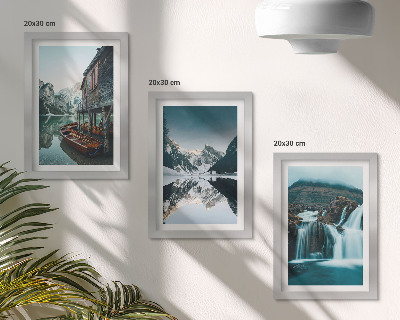 Fotowand Berglandschaften mit einem Wasserfall und einem See