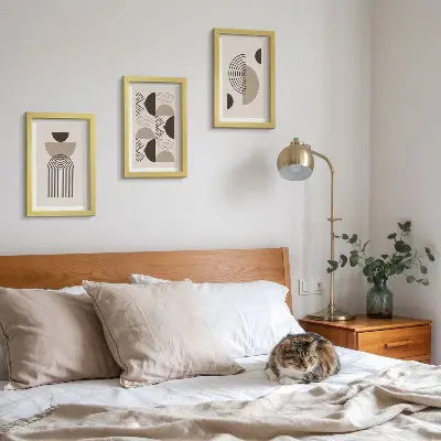 Bilderwand mit abstrakten geometrischen Minimalismus-Mustern