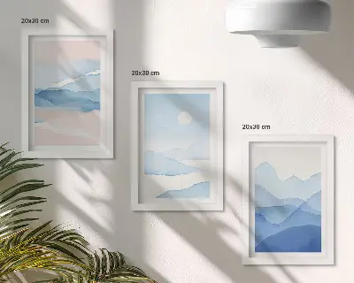 Fotowand mit aquarellierten blauen und rosa Berglandschaften
