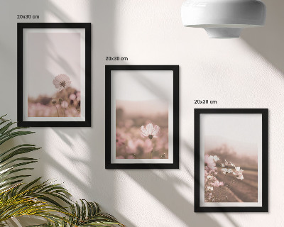 Bilderset mit rahmen Wildblumen auf den Wiesen im Sommer, romantische Landschaften