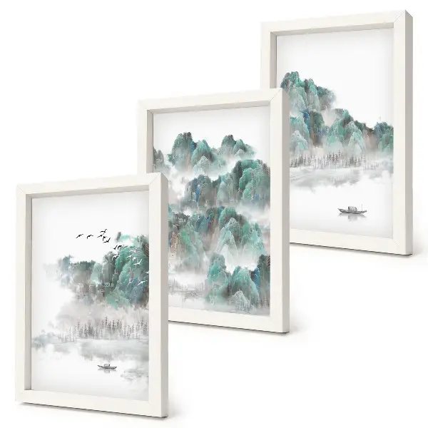 Bilderset mit Rahmen Berge in den Wolken mit Vögeln und einem Boot auf dem Wasser im Japandi-Stil