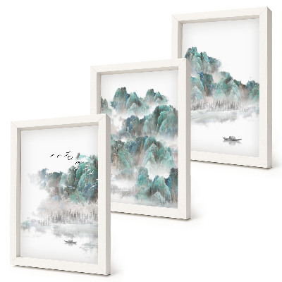 Bilderset mit rahmen Berge in den Wolken mit Vögeln und einem Boot auf dem Wasser (japandi)
