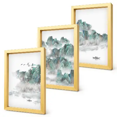 Bilderset mit Rahmen Berge in den Wolken mit Vögeln und einem Boot auf dem Wasser im Japandi-Stil
