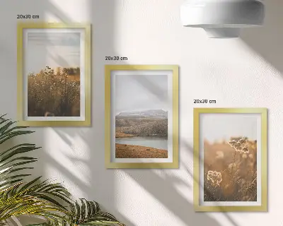 Bilderset mit Rahmen Landschaften mit Wiesen, Bergen und See im Hintergrund