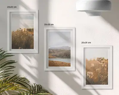 Bilderset mit Rahmen Landschaften mit Wiesen, Bergen und See im Hintergrund