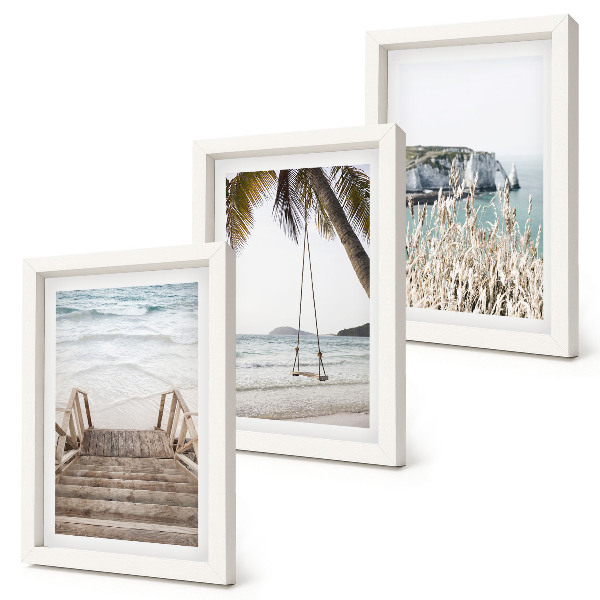 Bilderwand Strand mit Holztreppe und einer Schaukel am Meer