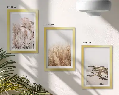 Bilderwand mit Pampasgrasfeldern und Boho-Strandmotiv