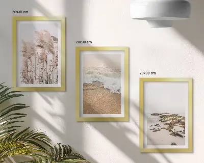 Bilderset mit Rahmen Strandgras, Wellen und Kieselsteine am Meer im Boho-Stil