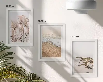 Bilderset mit Rahmen Strandgras, Wellen und Kieselsteine am Meer im Boho-Stil