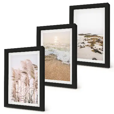 Bilderset mit Rahmen Strandgras, Wellen und Kieselsteine am Meer im Boho-Stil