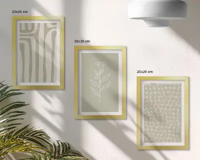 Bilderwand mit Pflanzen- und geometrischen Motiven in gedeckten Farben