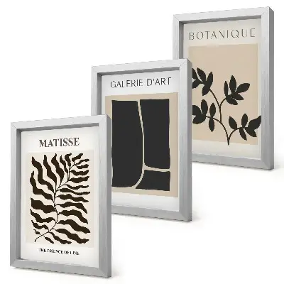 Fotowand mit minimalistischen Postern, Pflanzenmustern und abstrakten Motiven