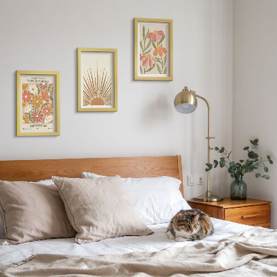 Bilderset mit rahmen Blumen in Pastellfarben im Sonnenlicht