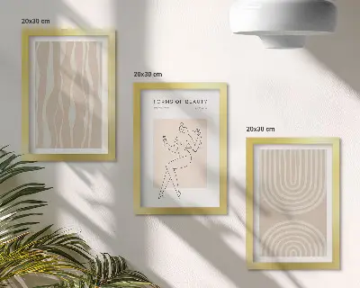 Fotowand mit abstrakten Mustern und zarter Boho-Dekoration