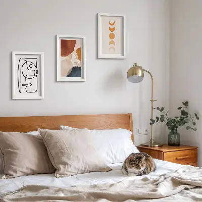 Bilderwand abstrakte Formen und Farben als modische Dekoration