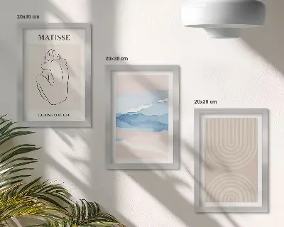 Bilderwand mit Linien und Wellen in Pastelltönen und minimalistischen Akzenten
