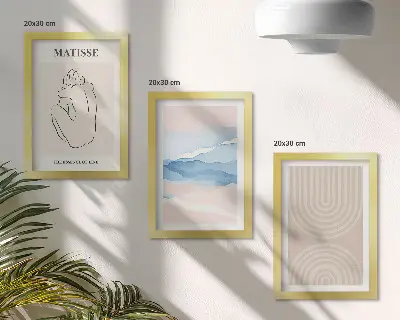 Bilderwand mit Linien und Wellen in Pastelltönen und minimalistischen Akzenten