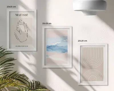 Bilderwand mit Linien und Wellen in Pastelltönen und minimalistischen Akzenten