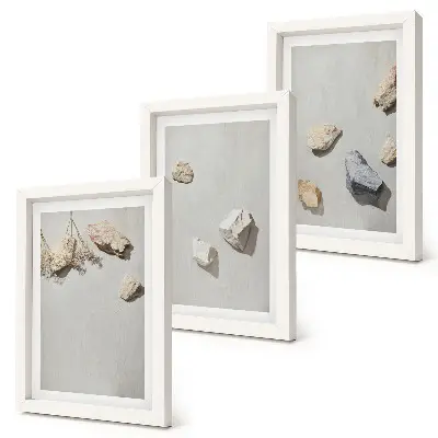 Bilderwand minimalistische Dekoration mit Boho-Strandsteinen