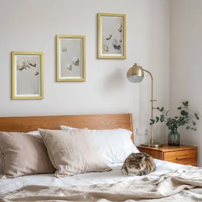 Bilderwand minimalistische Dekoration mit Boho-Strandsteinen