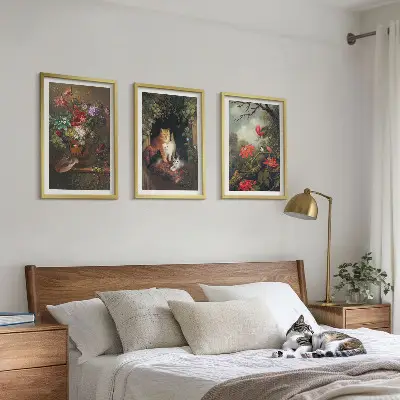 Gerahmtes Bilderset mit Motiven von Vintage-Blumen, Katzen und Natur