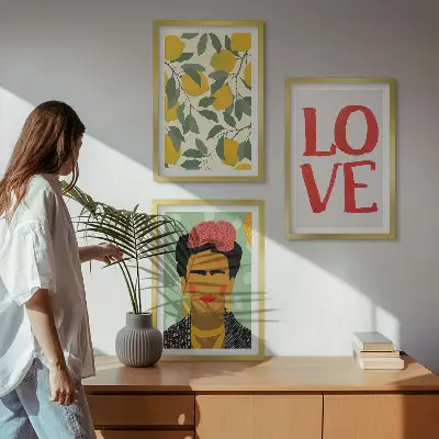 Gerahmtes Bilderset Porträt von Frida mit Zitronen