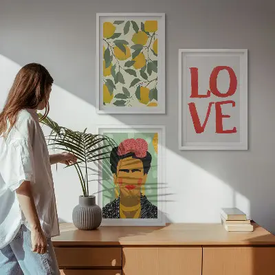 Gerahmtes Bilderset Porträt von Frida mit Zitronen