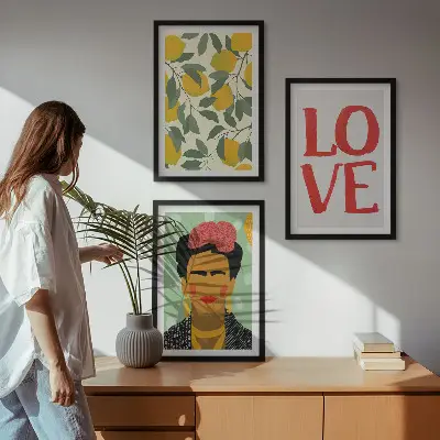 Gerahmtes Bilderset Porträt von Frida mit Zitronen