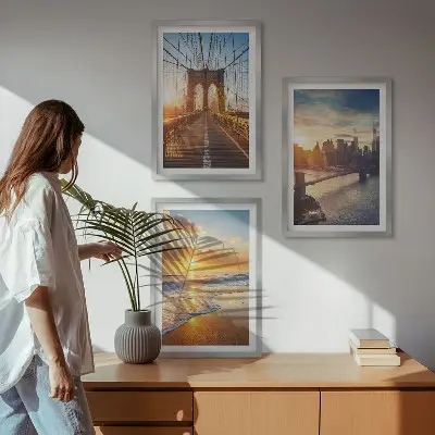 Gerahmtes Bilderset mit Motiven von Brücken, Sonnenuntergängen und Städten