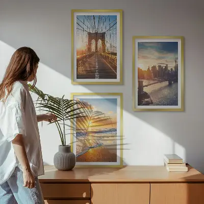 Gerahmtes Bilderset mit Motiven von Brücken, Sonnenuntergängen und Städten