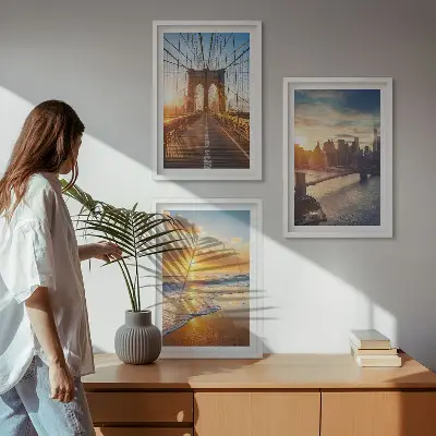 Gerahmtes Bilderset mit Motiven von Brücken, Sonnenuntergängen und Städten