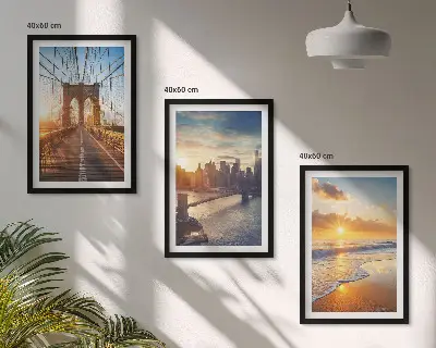 Gerahmtes Bilderset mit Motiven von Brücken, Sonnenuntergängen und Städten