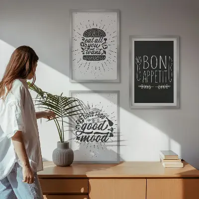 Gerahmtes Bilderset mit Grafiken von Lebensmitteln und kulinarischen Slogans