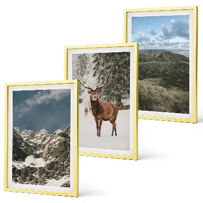 Gerahmtes Bilderset mit Bergen, Schnee, Hirschen und Waldlandschaft