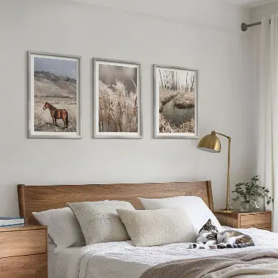 3er-Set Bilder mit Rahmen Motiv Pferde, Landschaft, Gras und Bach