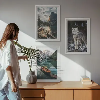 3er-Set Wandbilder mit Rahmen mit Motiven von Bergen, Seen und Wölfen